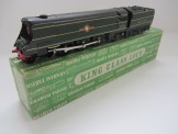 Graham Farish 00 Gauge Southern Green Merchant Navy 4-6-2 Pacific Locomotive and Tender"Brocklebank Line"Boxed