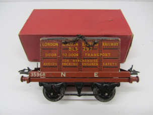 Postwar Hornby Gauge 0 NE Flat with Container Boxed