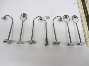 7 00 Gauge Electric Yard Lamps