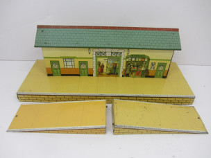 Postwar Hornby Gauge 0 No3 Station