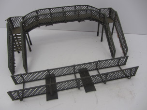 Metal Gauge 0 Station Platform Foobridge Etc